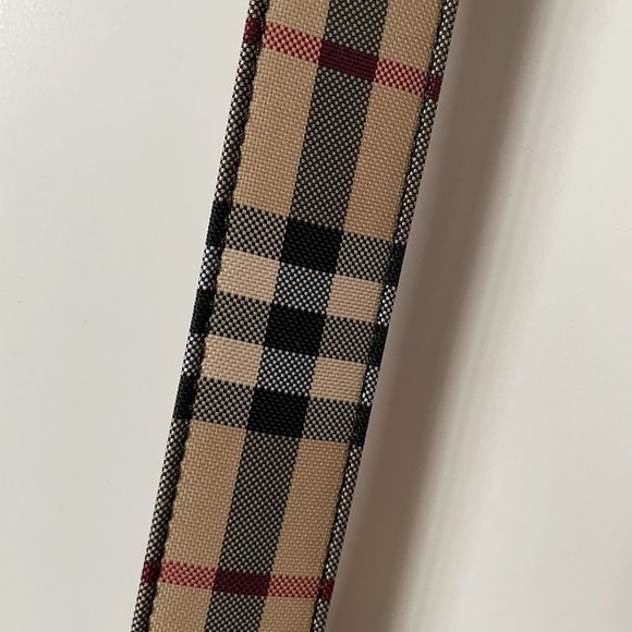 AUTHENTIC BURBERRY BELT - Picture 5 of 9